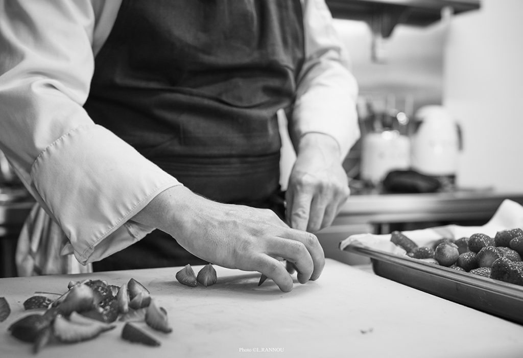L’Art de la Gastronomie à Travers l’Objectif : Un Dîner à Six Mains